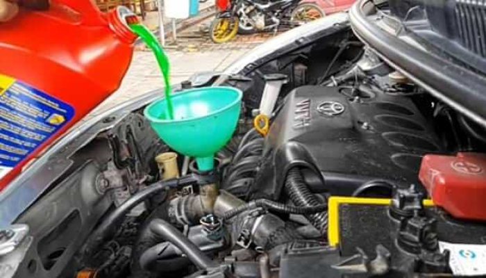 Air Radiator Mobil yang Bagus dan Tetap Ekonomis, Ini Rekomendasinya!